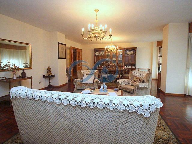 Piso en venta en Betanzos, Ribeira