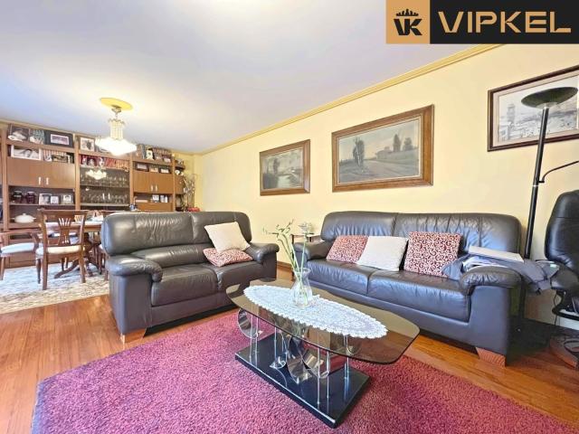Piso en venta en As Cascas, Betanzos