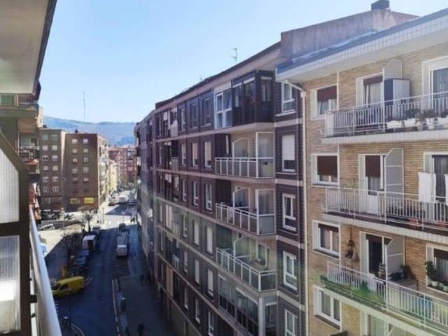Piso en venta en Bilbao, Santutxu