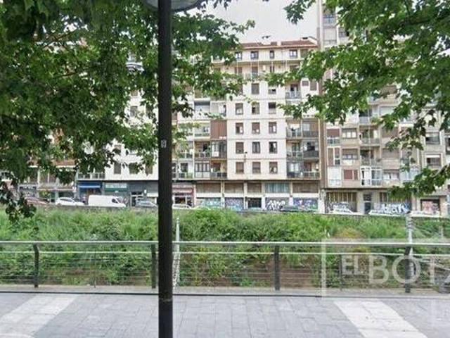 Piso en venta en Abando, Bilbao