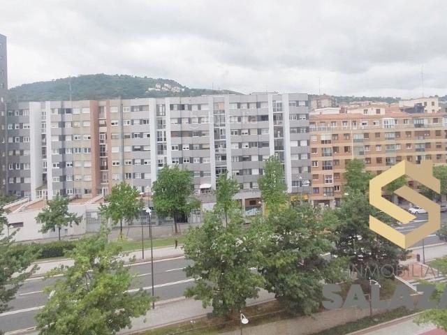 Piso en venta en Ibaiondo, Bilbao