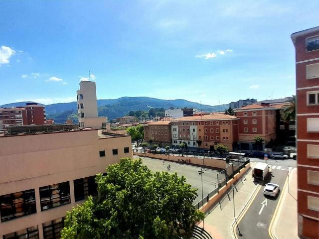 Piso en venta en Ibaiondo, Bilbao