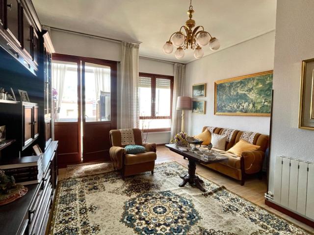 Piso en venta en Ibaiondo, Bilbao