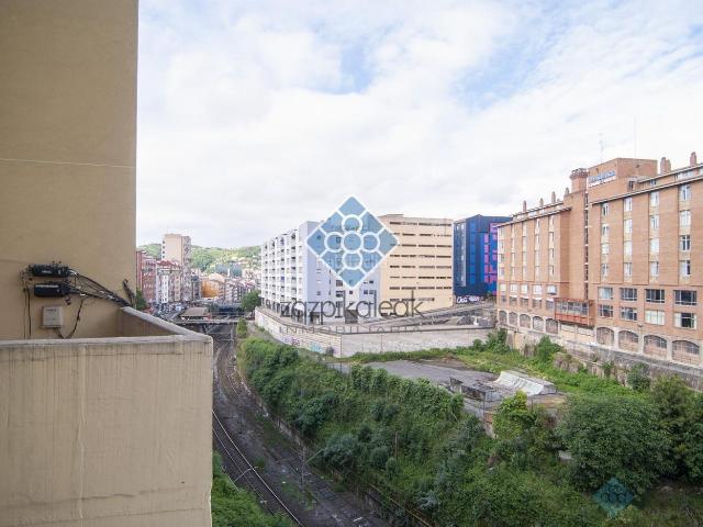 Piso en venta en Ibaiondo, Bilbao