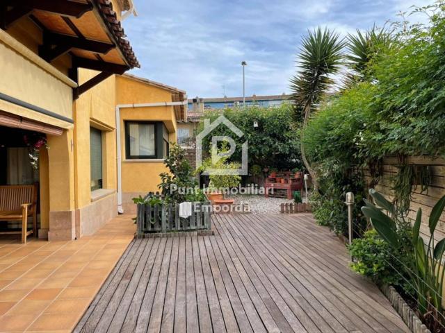 Piso en venta en La Bisbal D'empordà