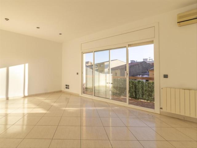Piso en venta en La Bisbal D'empordà