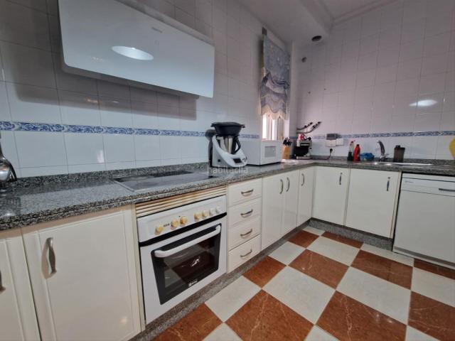 Piso en venta en Bonares, Huelva