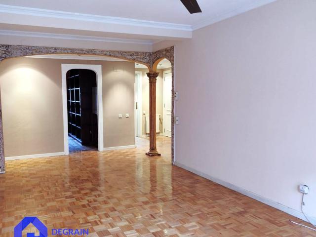 Piso en venta en Centro, Oviedo