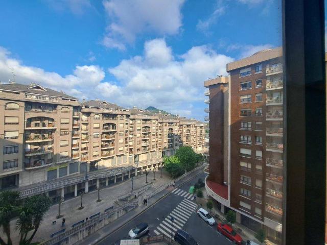 Piso en venta en Kanpanzar, Portugalete