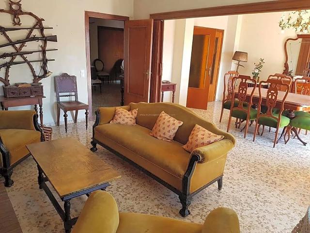 Piso en venta en Cabra, La Estación