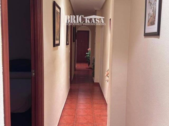 Piso en venta en Reyes Huertas, Cáceres