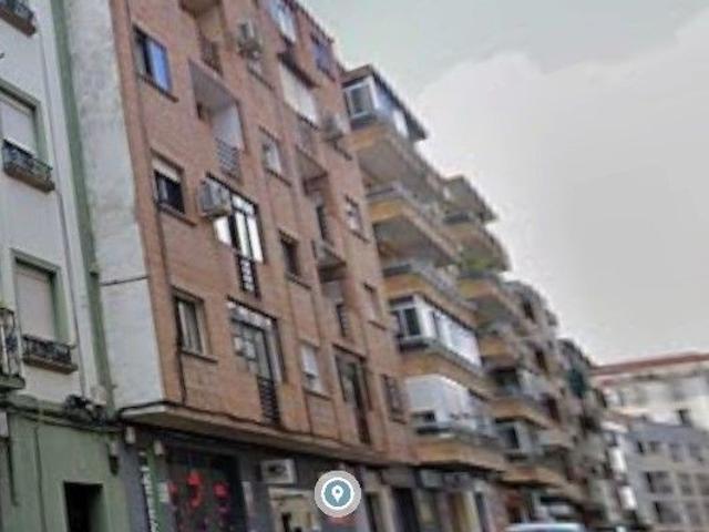 Piso en venta en Cánovas, Cáceres