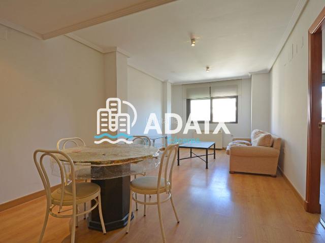 Piso en venta en Santiago, Cáceres