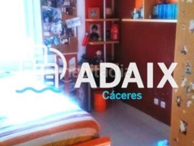Piso en venta en Santiago, Cáceres