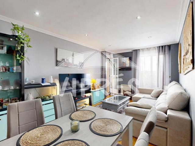 Piso en venta en Santiago, Cáceres
