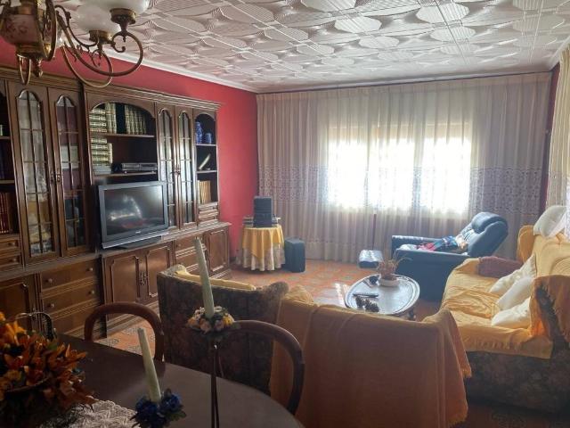 Piso en venta en Allueva, Aragón