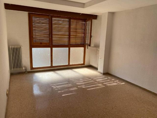 Piso en venta en Allueva, Aragón