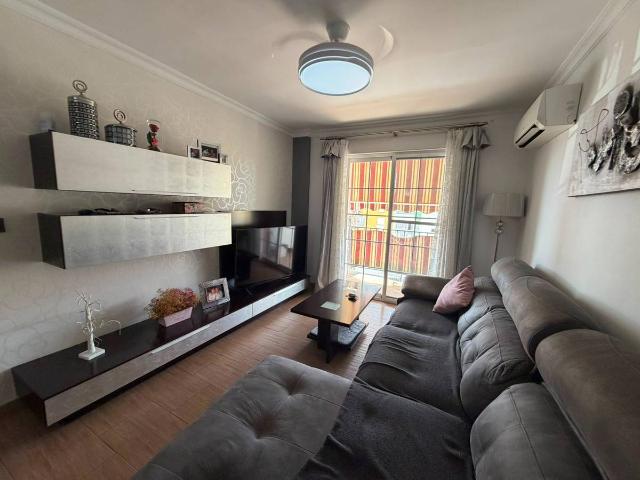 Piso en venta en Capuchinos, La Axarquía