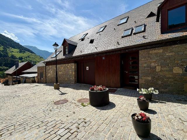 Piso en venta en Montcorbau, Val d'Aran