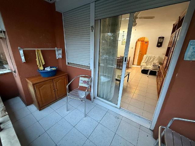 Piso en venta en Almeda, Cornellà De Llobregat