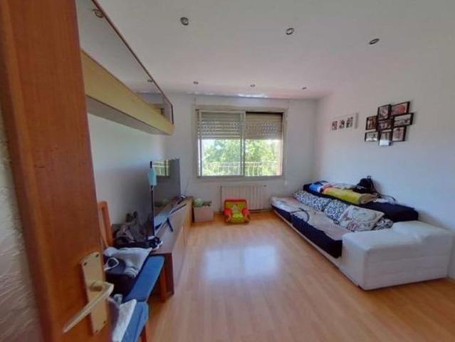 Piso en venta en Nou Barris, Barcelonès