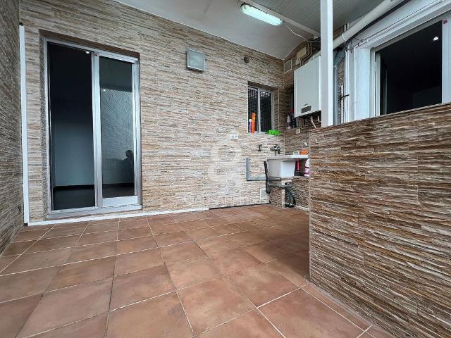 Piso en venta en Almeda, Cornellà De Llobregat