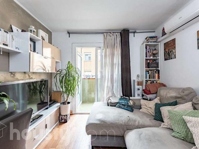 Piso en venta en Nou Barris, Barcelonès