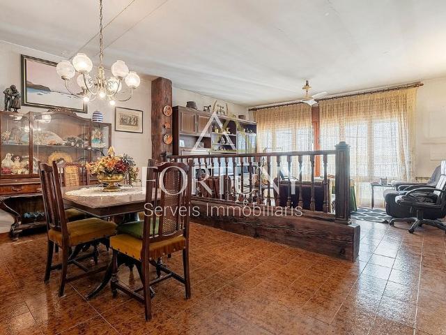 Piso en venta en Montbrió Del Camp