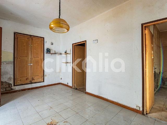 Piso en venta en Barcelona, les Roquetes