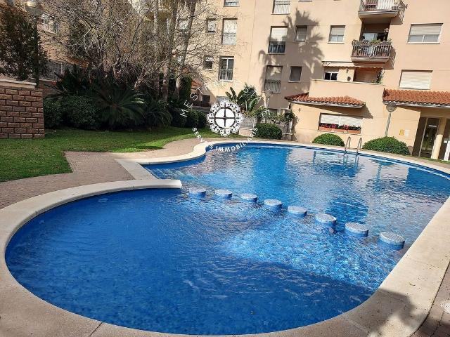 Piso en venta en Montbrió Del Camp