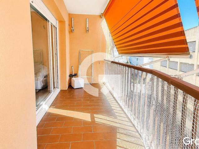 Piso en venta en Plaça de la Sardana, Garraf