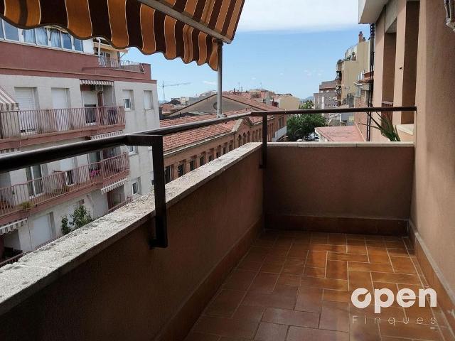 Piso en venta en Escola Industrial, Vallès Occidental
