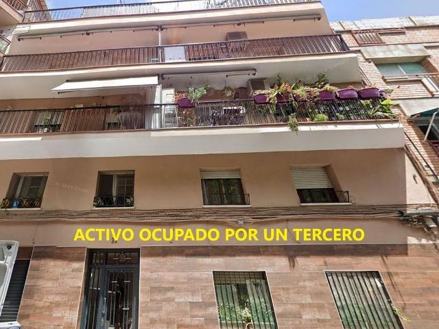 Piso en venta en Santa Coloma De Gramenet, Fondo