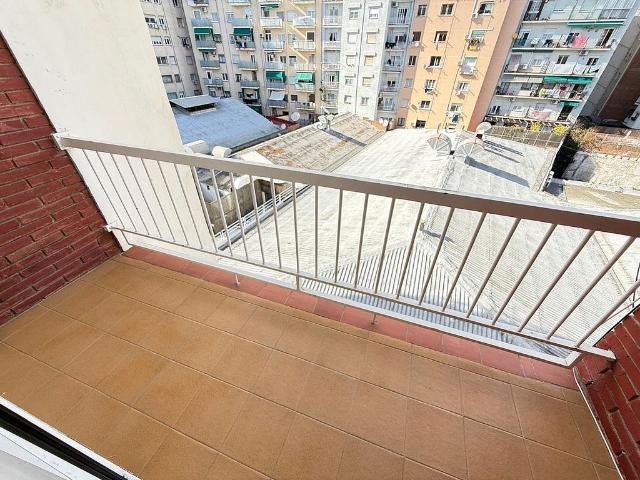 Piso en venta en Sants-Montjuïc, Barcelonès
