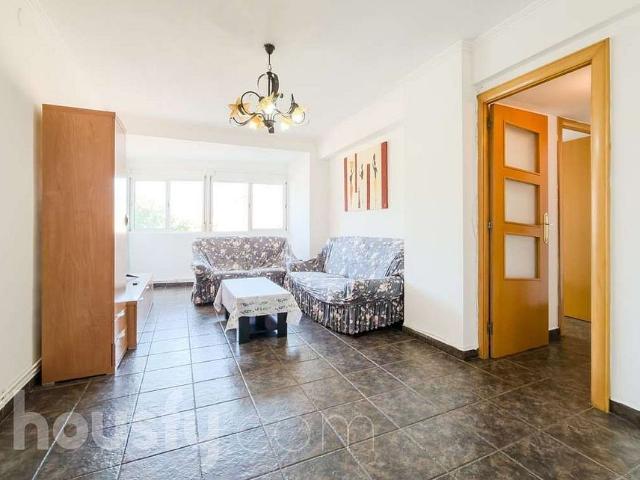 Piso en venta en Nou Barris, Barcelonès