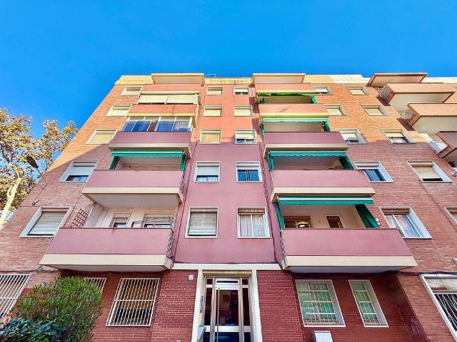 Piso en venta en Almeda, Cornellà De Llobregat