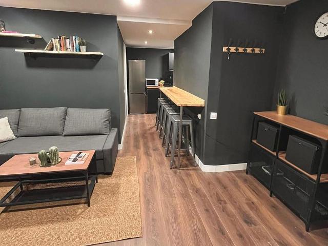 Piso en venta en Barcelona, Navas