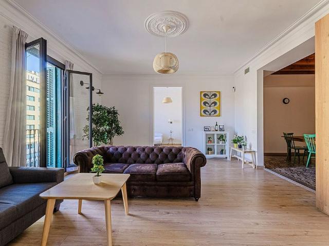 Piso en venta en Barcelona, Sant Antoni