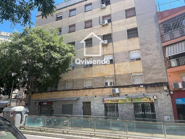 Piso en venta en Can Mariner, Barcelonès