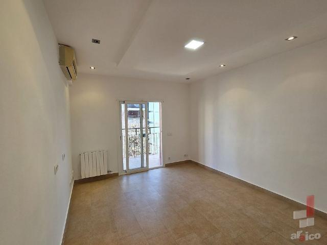 Piso en venta en Nou Barris, Barcelonès