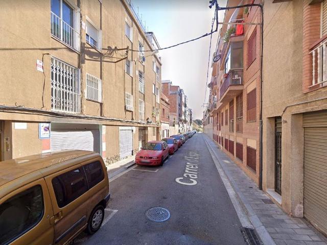 Piso en venta en Santa Coloma De Gramenet, Raval
