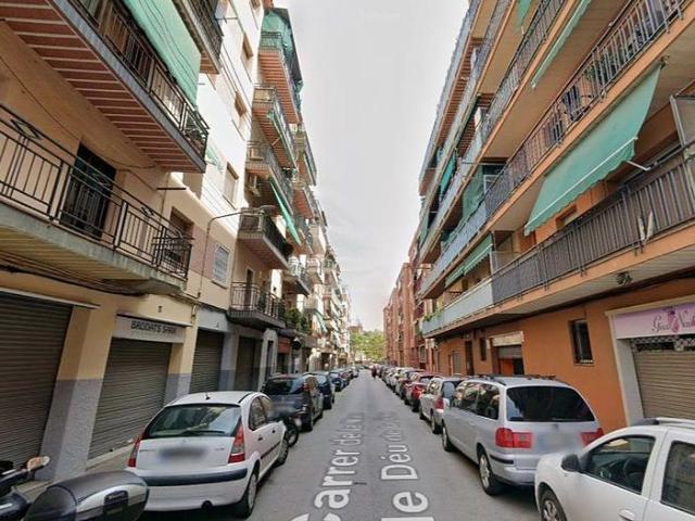 Piso en venta en Cerdanyola Sud, Mataró