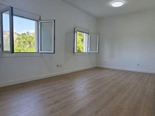 Piso en venta en Singuerlin, Barcelonès