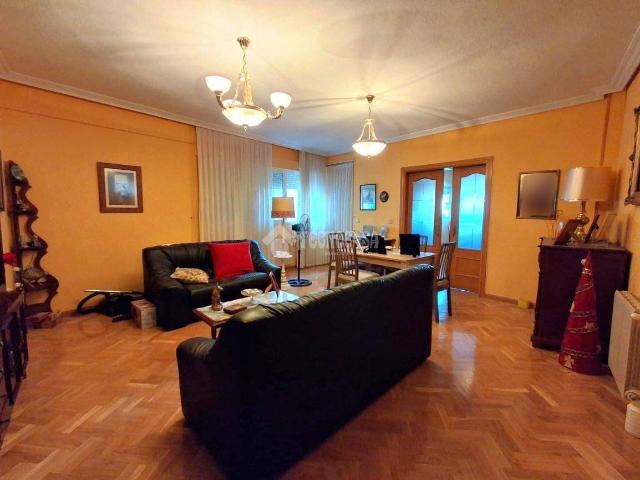 Piso en venta en Casco Viejo, Parla