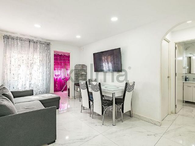 Piso en venta en Singuerlin, Barcelonès