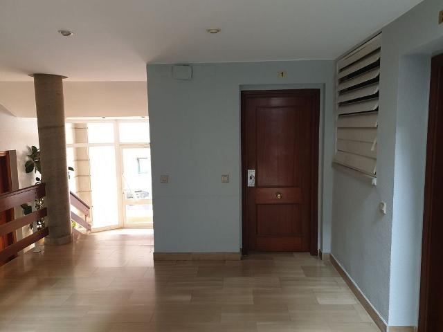 Piso en venta en Ganix, Gironès