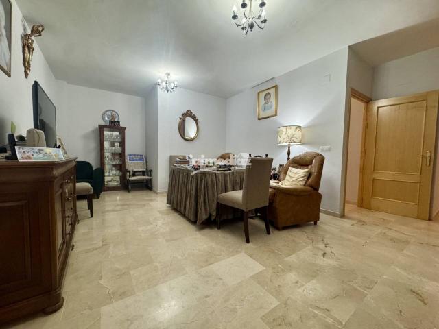 Piso en venta en Cantillana, Andalucía