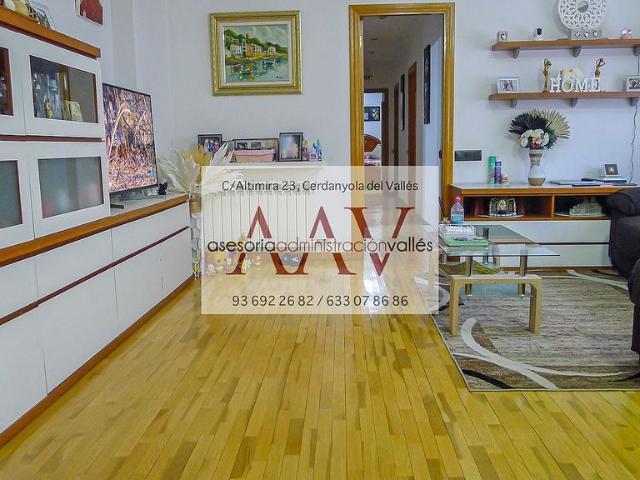 Piso en venta en Sant Martí, Vallès Occidental
