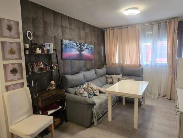 Piso en venta en Camas, Andalucía