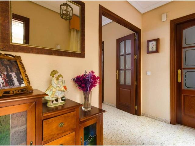 Piso en venta en Camas, Andalucía